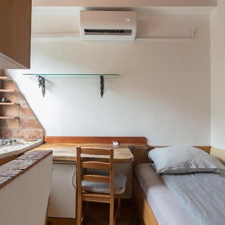 Cozy, Bright And Affordable Single Studio - Free Parking Ljubljana Exterior photo
