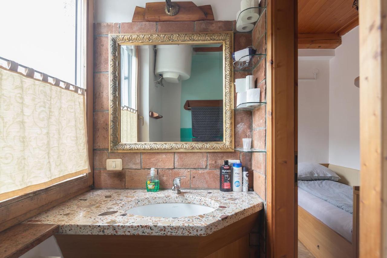 Cozy, Bright And Affordable Single Studio - Free Parking Ljubljana Exterior photo