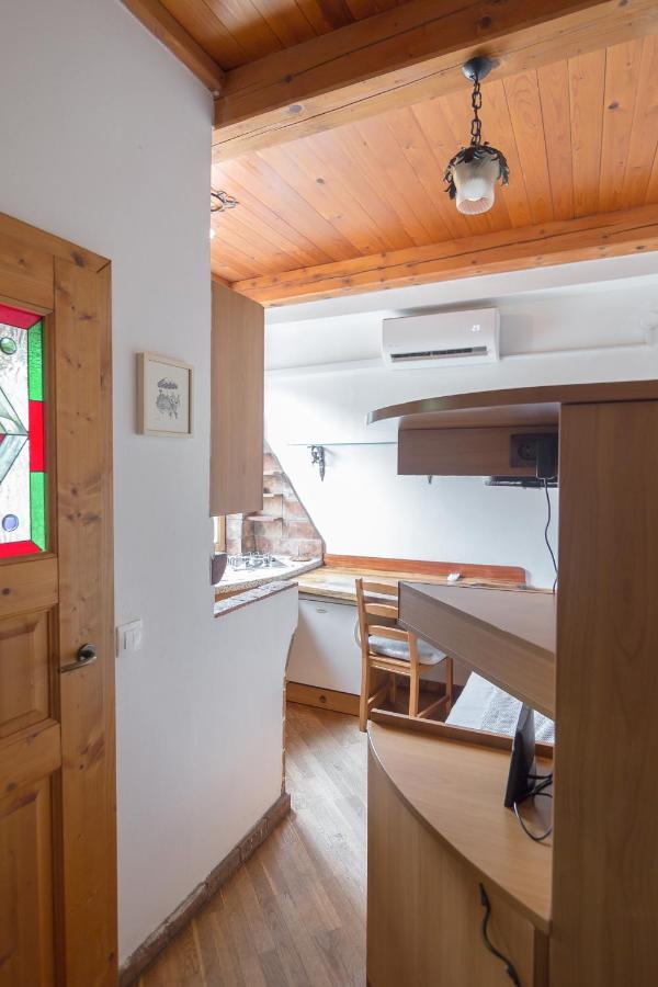 Cozy, Bright And Affordable Single Studio - Free Parking Ljubljana Exterior photo